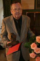 Jerzy Grzegorzewski po odebraniu Nagordy im. Boya, 2003