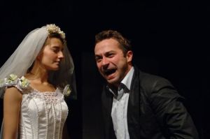 fot. Stefan Okołowicz. Na zdj. Kamila Baar (Ala) i Marcin Hycnar (Artur)